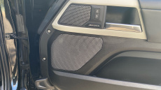 Land Rover Defender 3.0 D250 X-Dynamic SE 90 3dr Auto Diesel Estate